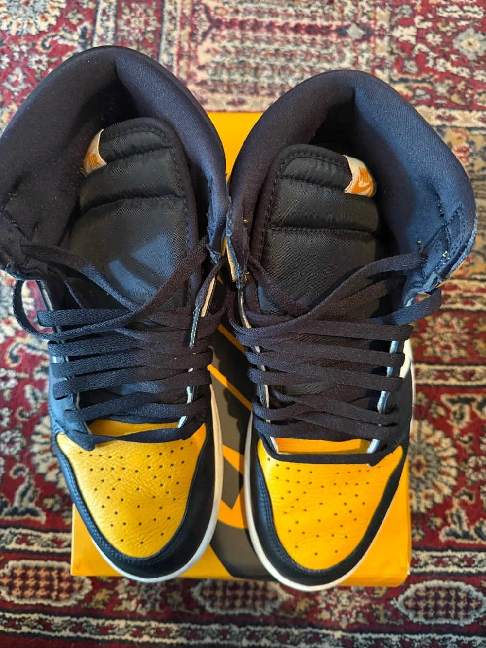 Jordan 1 Retro High OG Taxi Sneakers - Yellow/Black/White